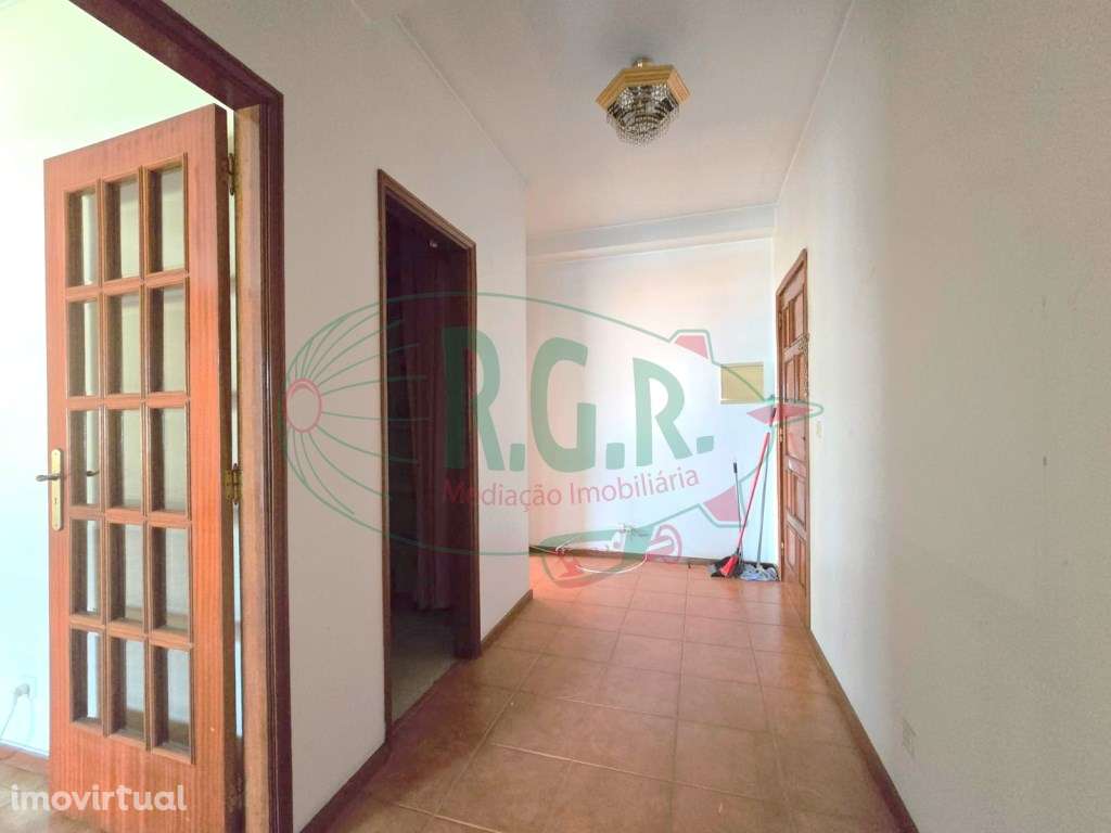 T3 de 3 Frentes | Próximo Estação Comboios Rio Tinto - Grande imagem: 3/32