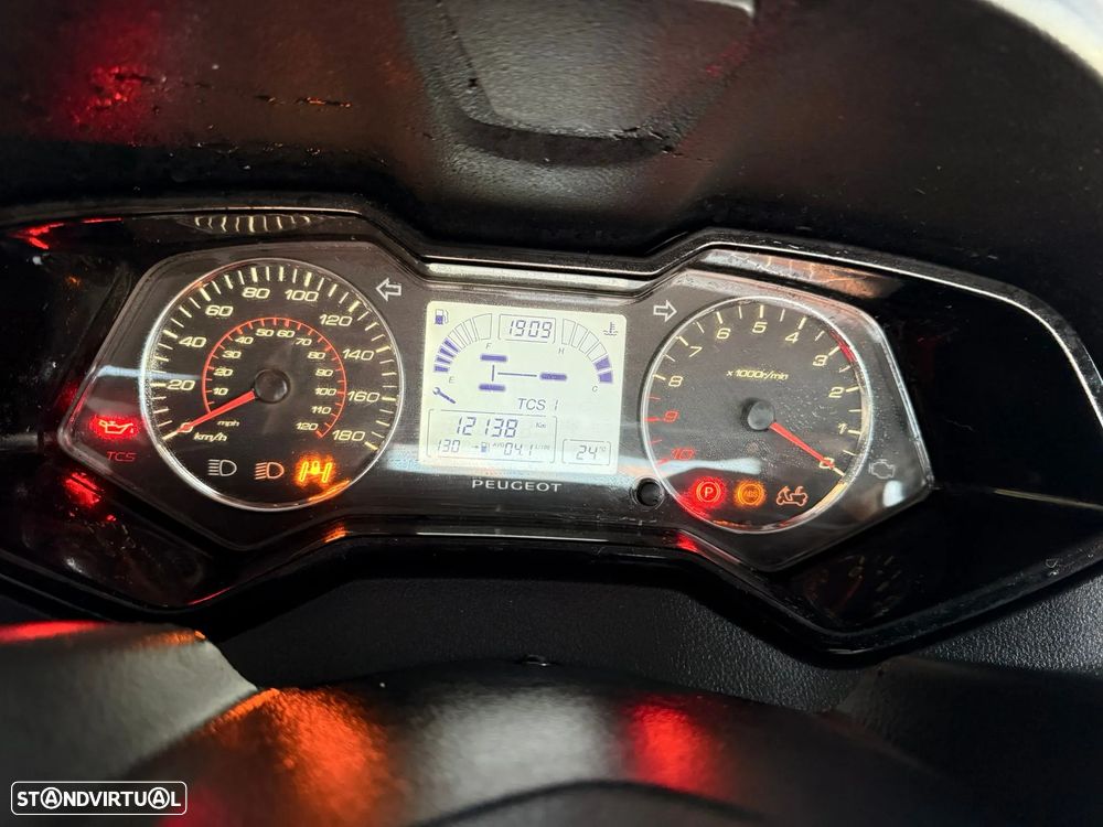 Peugeot Métropolis Black Edition - 6