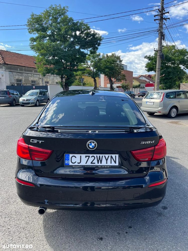 BMW Seria 3 318d GT - 8