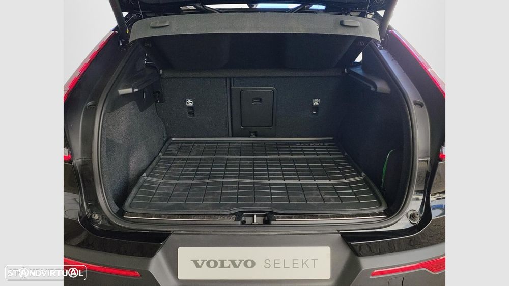 Volvo EC40 82 kWh Twin Motor Performance Black Edition - 16