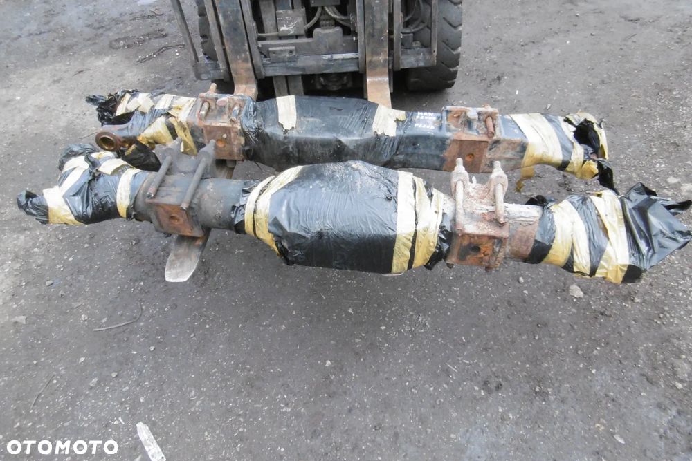 Obudowa mostu Man F2000 TGA TGS 4x4 6x6 8X8 - 1