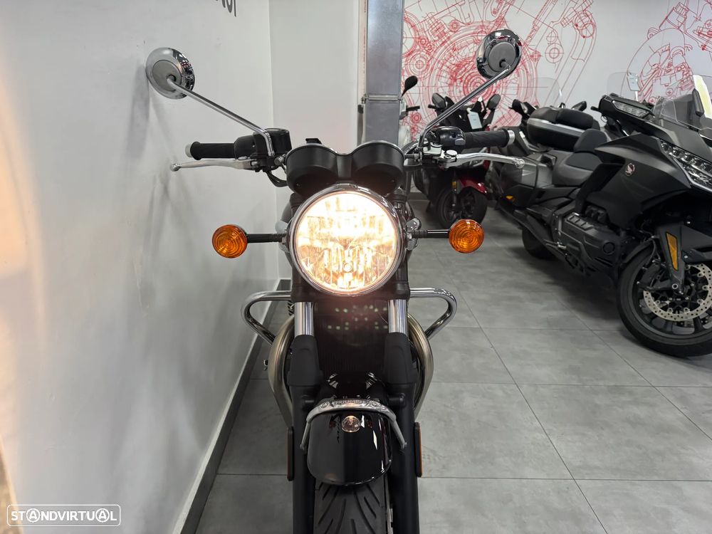 Triumph Bonneville T 100 - 4