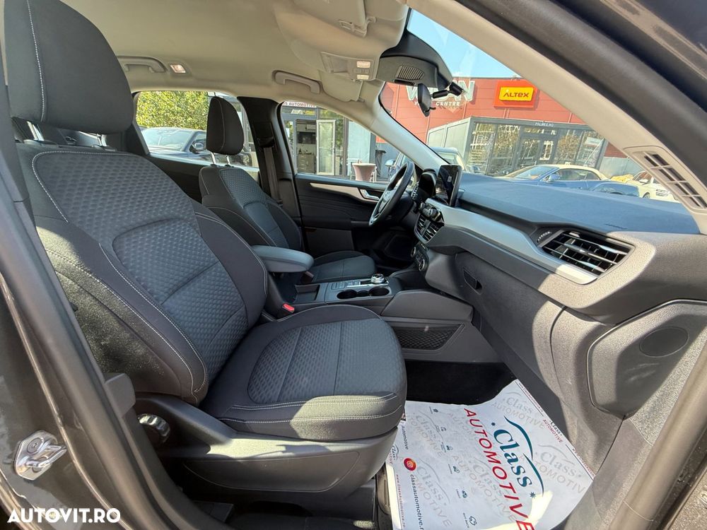 FORD Kuga 2022 — imagine 19
