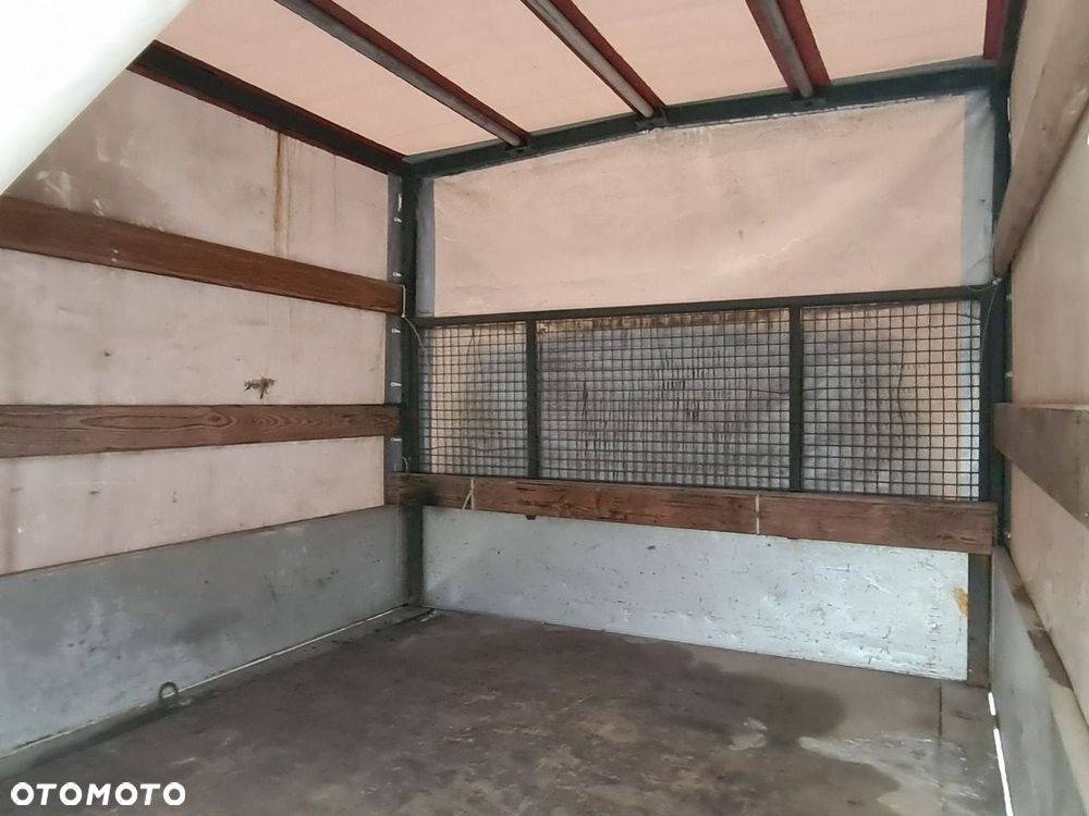 Volkswagen Transporter - 19