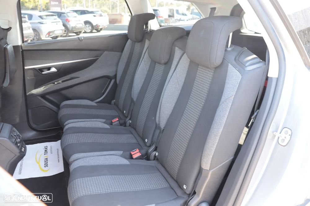 Peugeot 5008 BlueHDI 130 EAT8 Active - 17