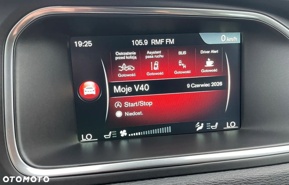 Volvo V40 T2 Geartronic Summum - 24