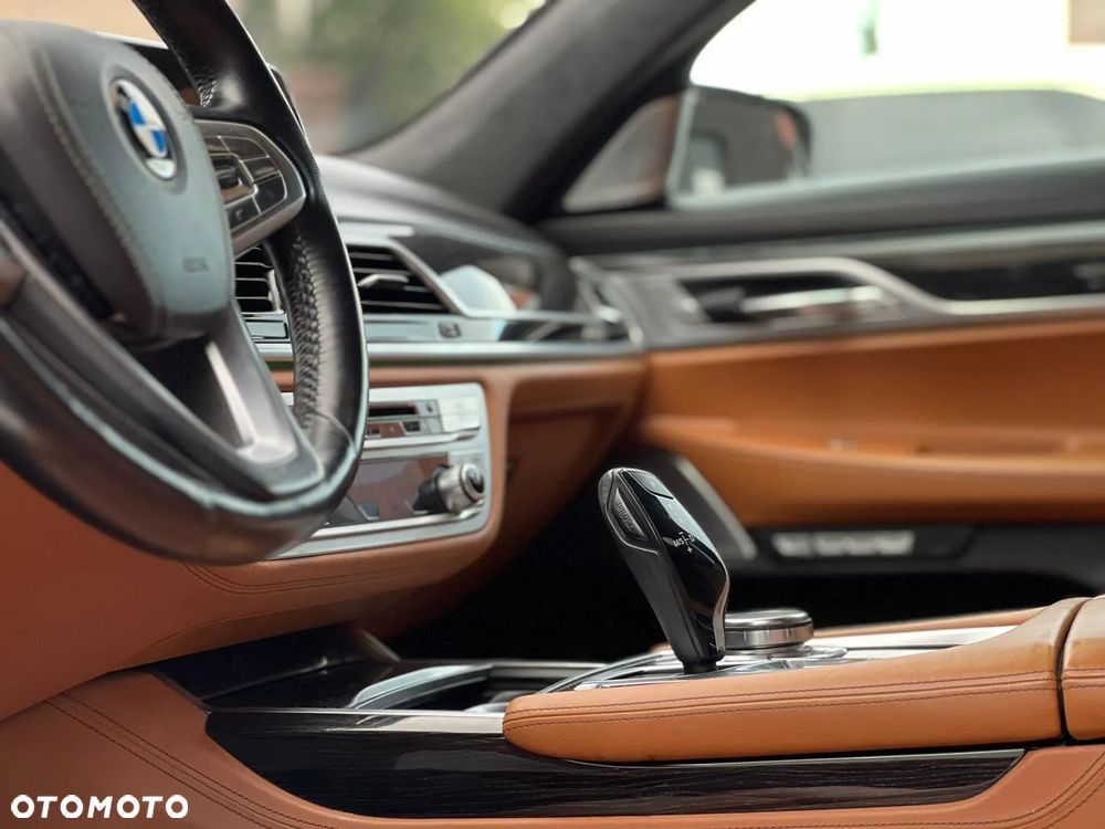 BMW Seria 7 750Li Edition Exclusive - 20