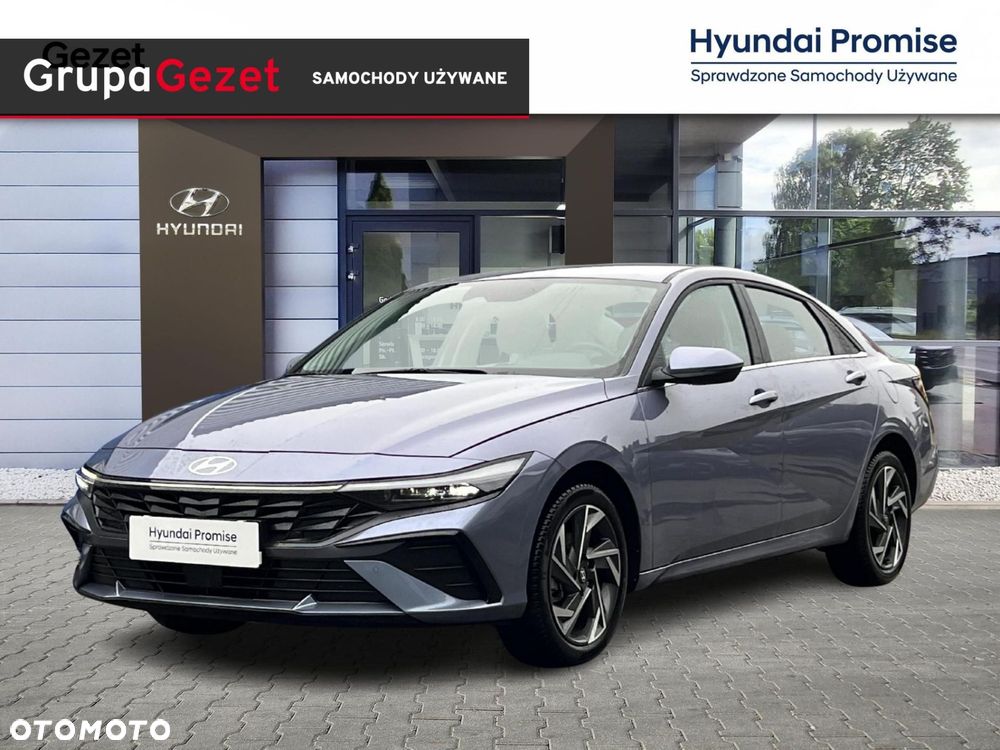 Hyundai Elantra - 1