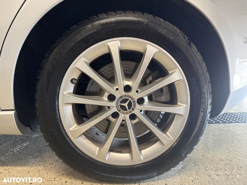 Mercedes-Benz A 250 e Aut. - 29
