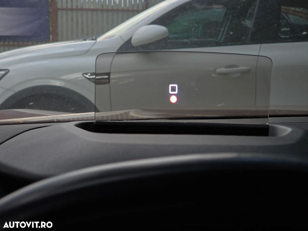 Citroën C4 PureTech 130 Stop&Start EAT8 SHINE - 20
