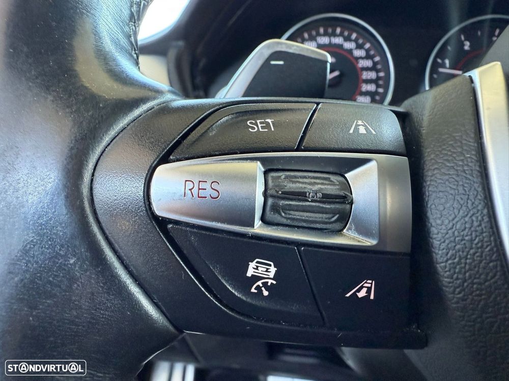 BMW 335 d Touring xDrive Pack M - 28