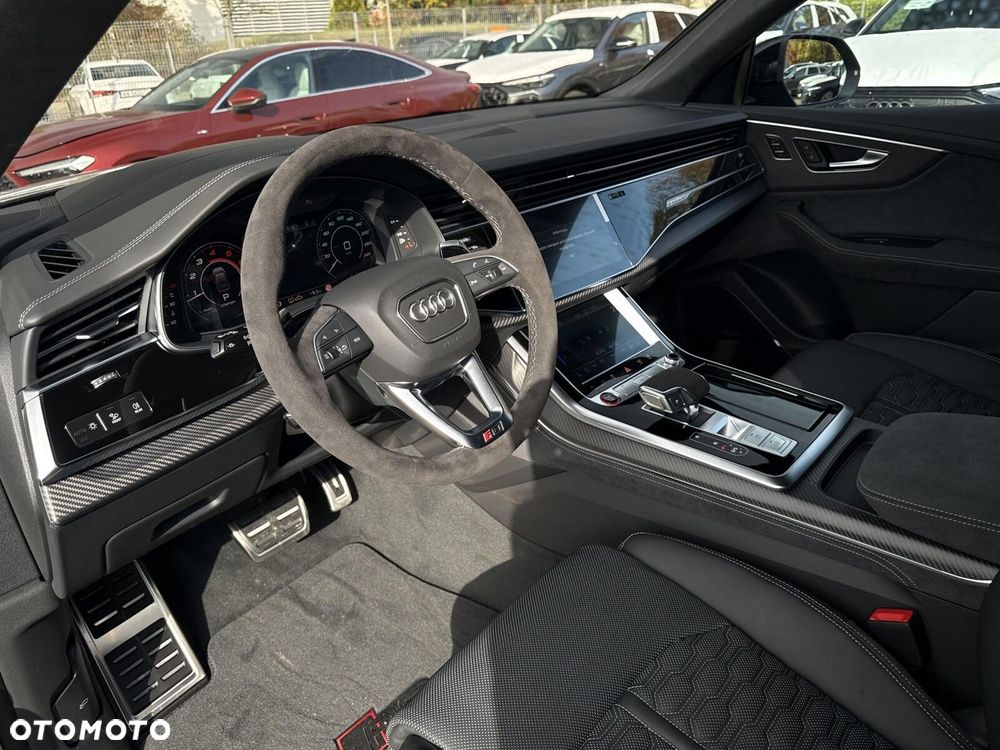 Audi RS Q8 - 9