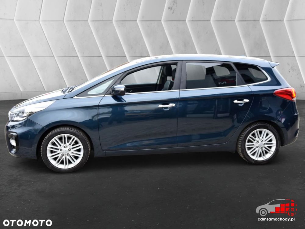 Kia Carens - 7