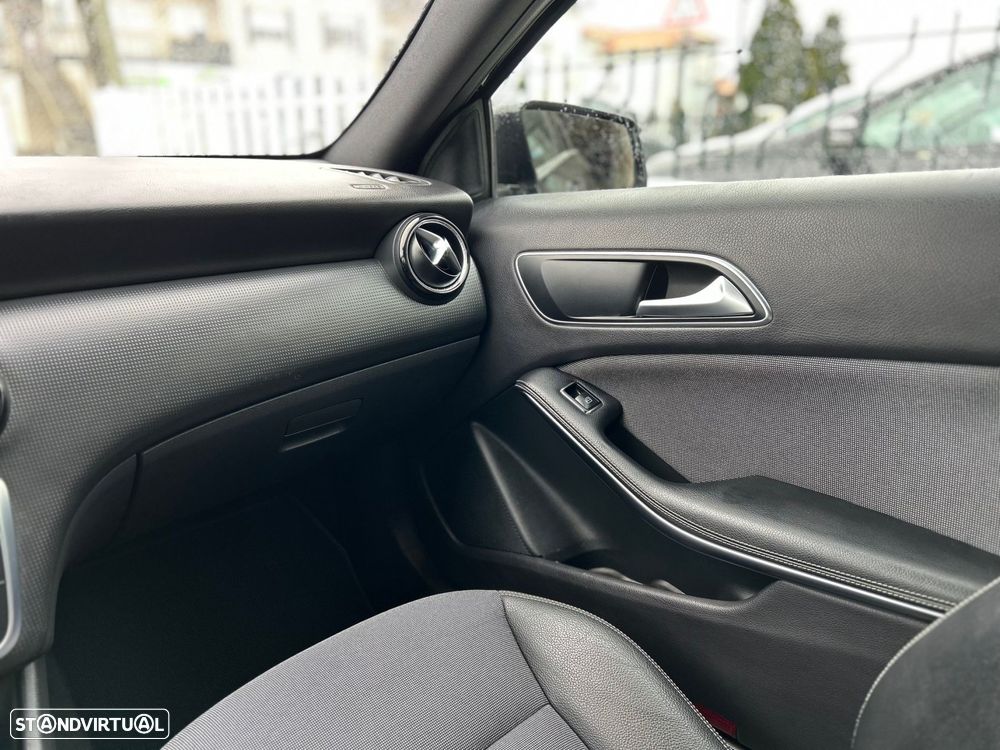 Mercedes-Benz A 180 - 11