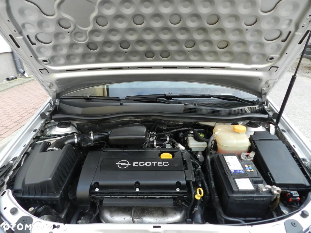 Opel Astra 1.6 Enjoy - 22