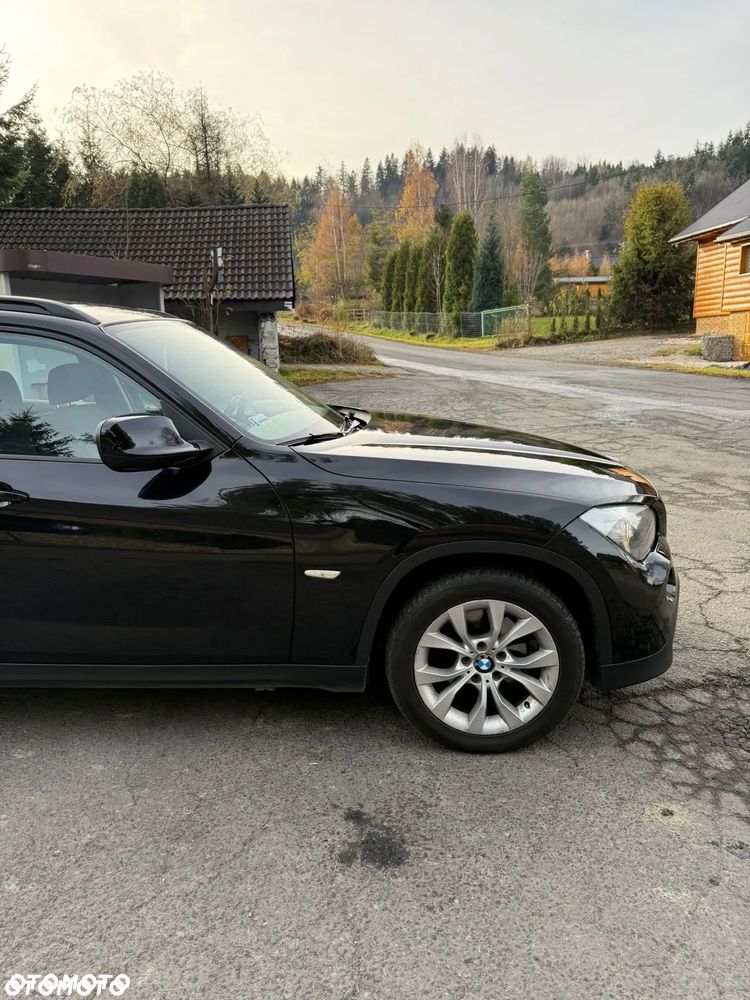 BMW X1 xDrive18d xLine - 11
