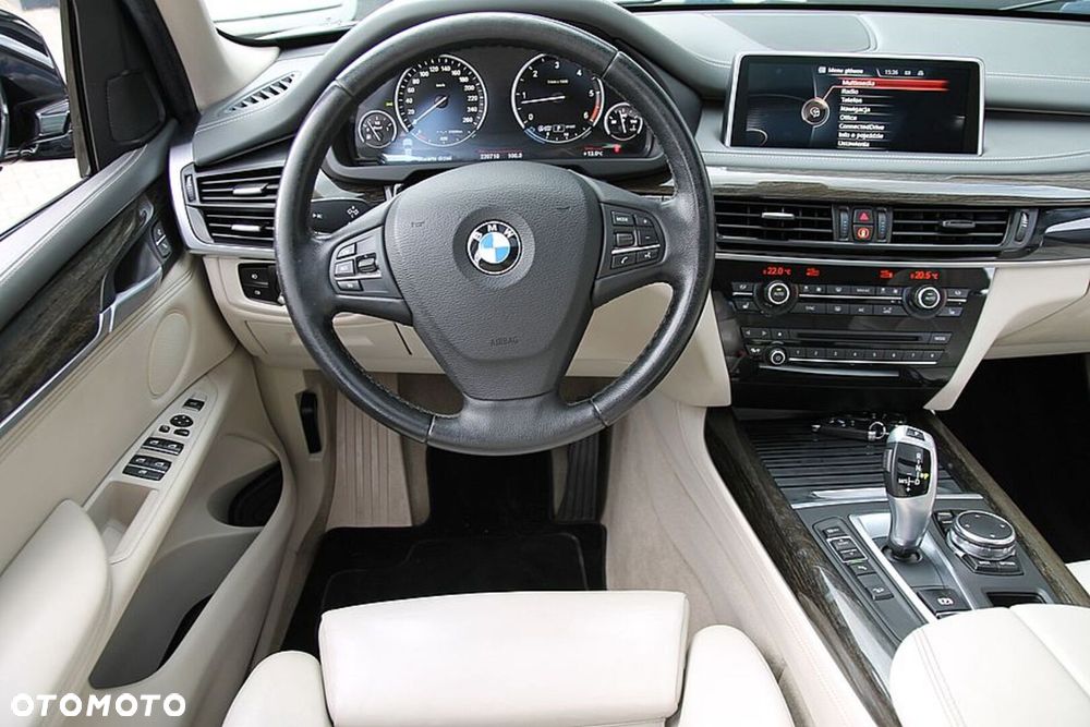 BMW X5 xDrive30d - 22