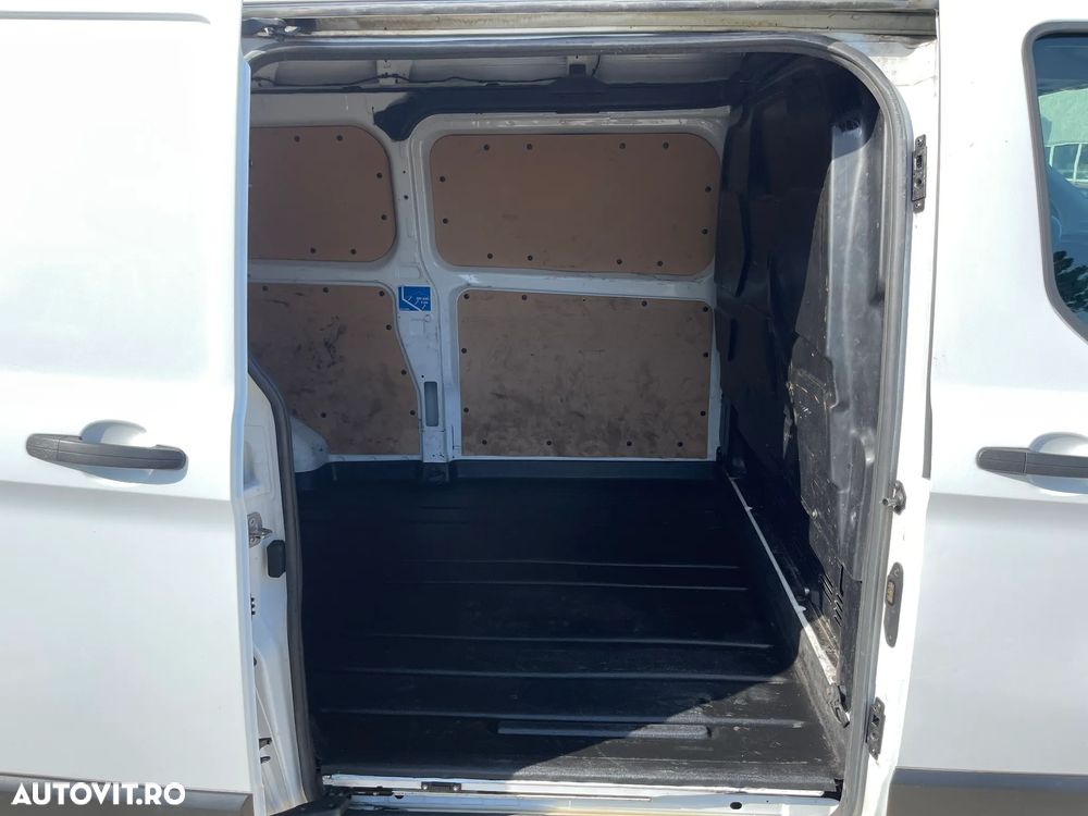 Ford Transit Custom - 10
