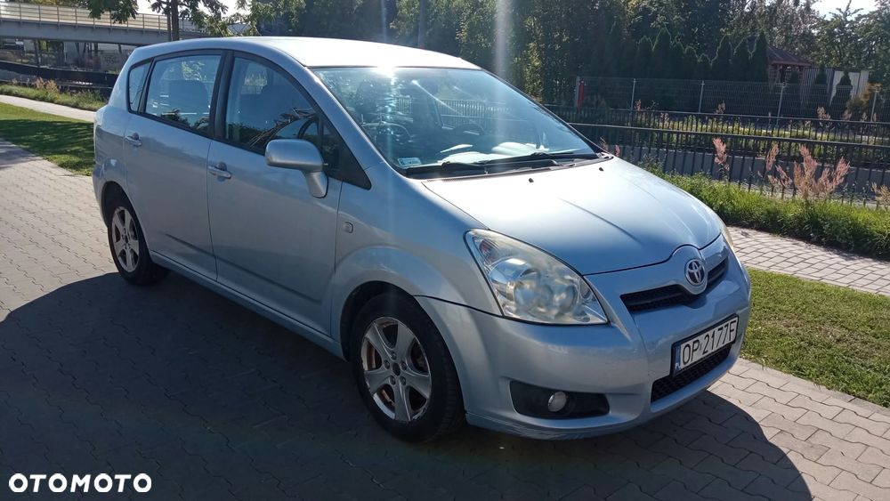 Toyota Corolla Verso 1.6 Luna - 1