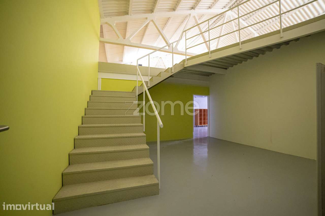 Escritório Santa Cruz do Bispo - Grande imagem: 2/13