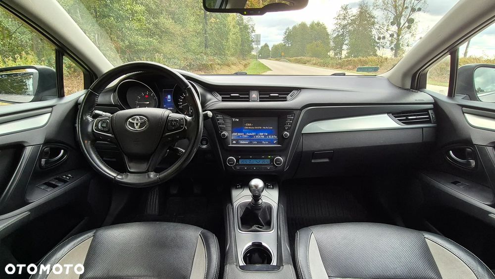 Toyota Avensis 1.8 Prestige - 13