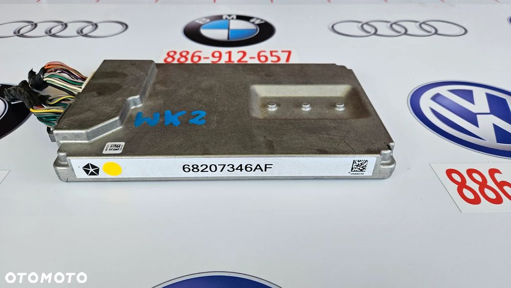 JEEP GRAND CHEROKEE WK2 wzmacniacz z kostkami 68207346AF - 3