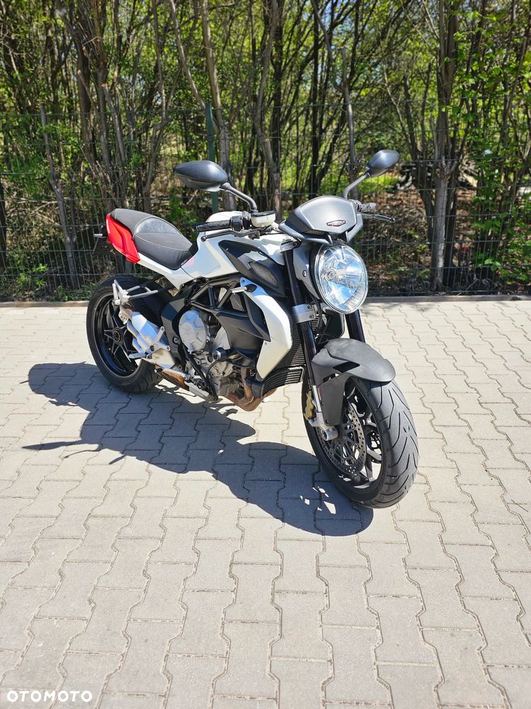 MV AGUSTA Brutale - 3