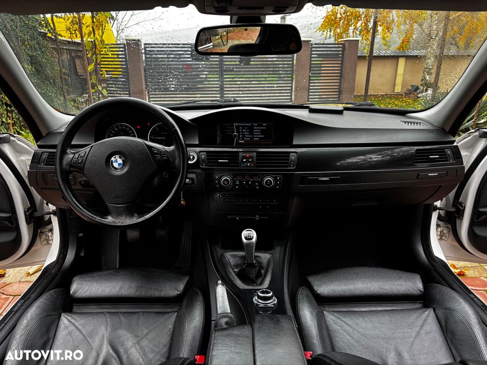 BMW Seria 3 320d EfficientDynamics Edition - 9