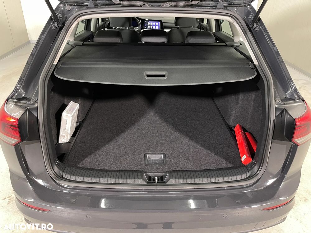 Volkswagen Golf 1.0 eTSI DSG MHEV Life - 14