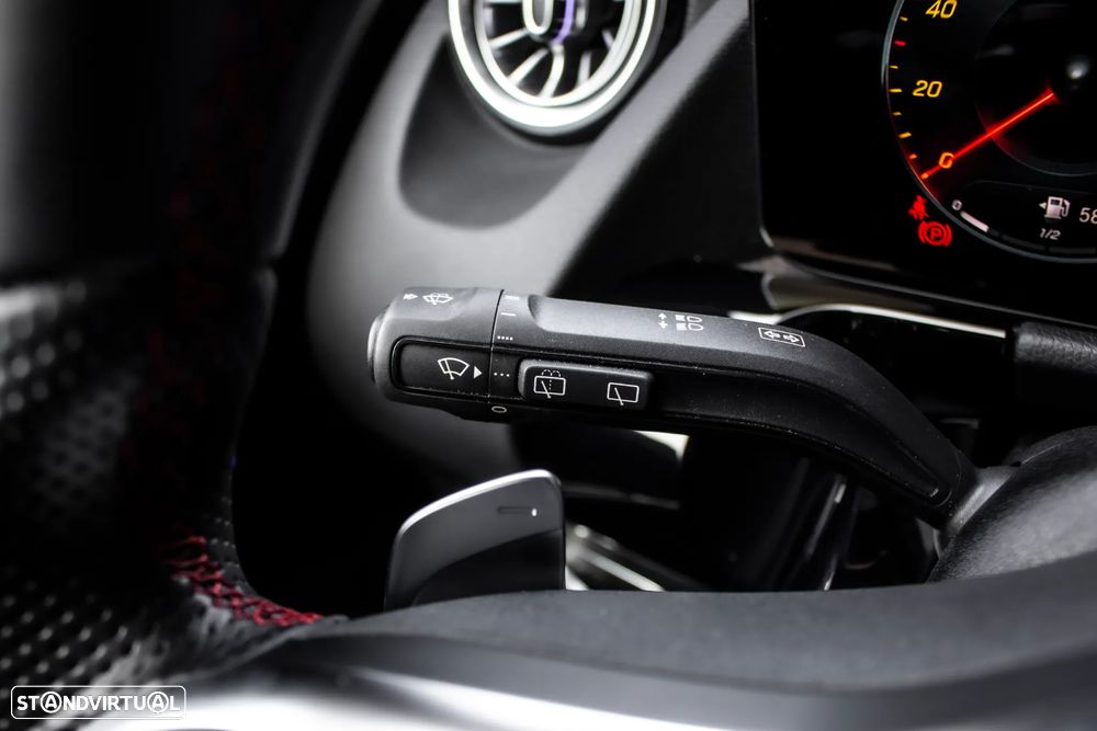 Mercedes-Benz GLA 250 e AMG Line - 16