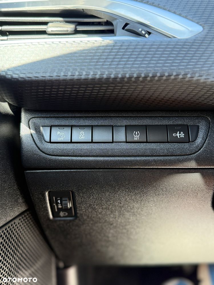 Peugeot 2008 1.4 HDi Active - 22