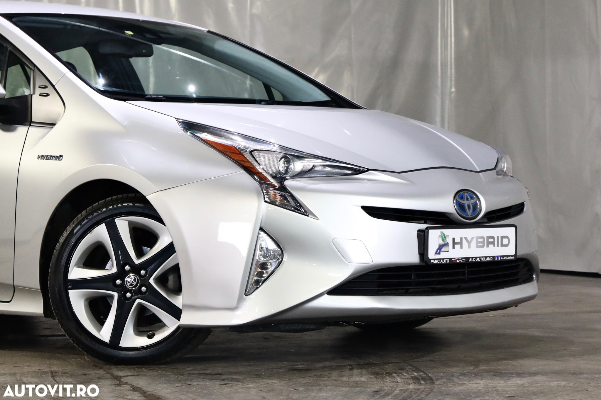 Toyota Prius 1.8 Dual VVT-i Sol - 20
