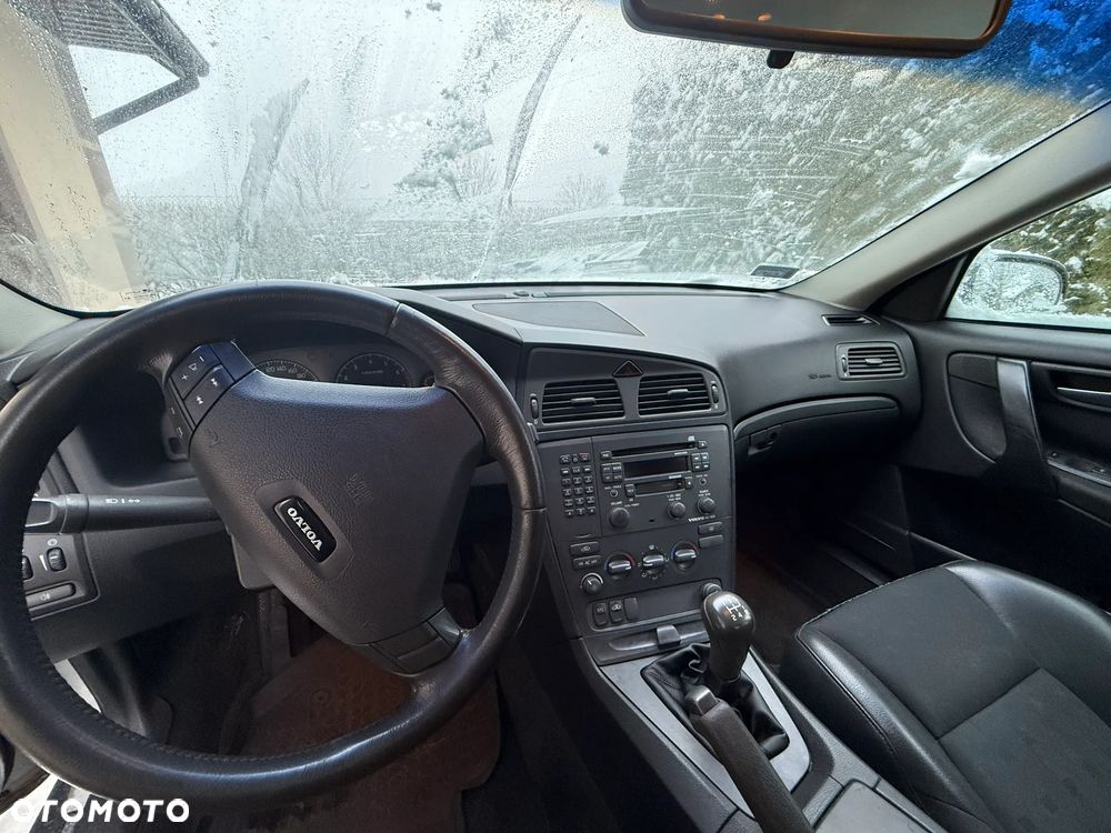 Volvo S60 2.4 - 13