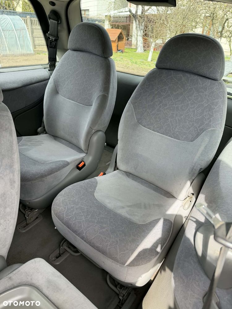 Ford Galaxy 1.9 TDI - 10