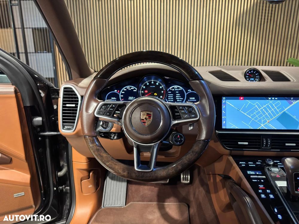 Porsche Cayenne S - 13