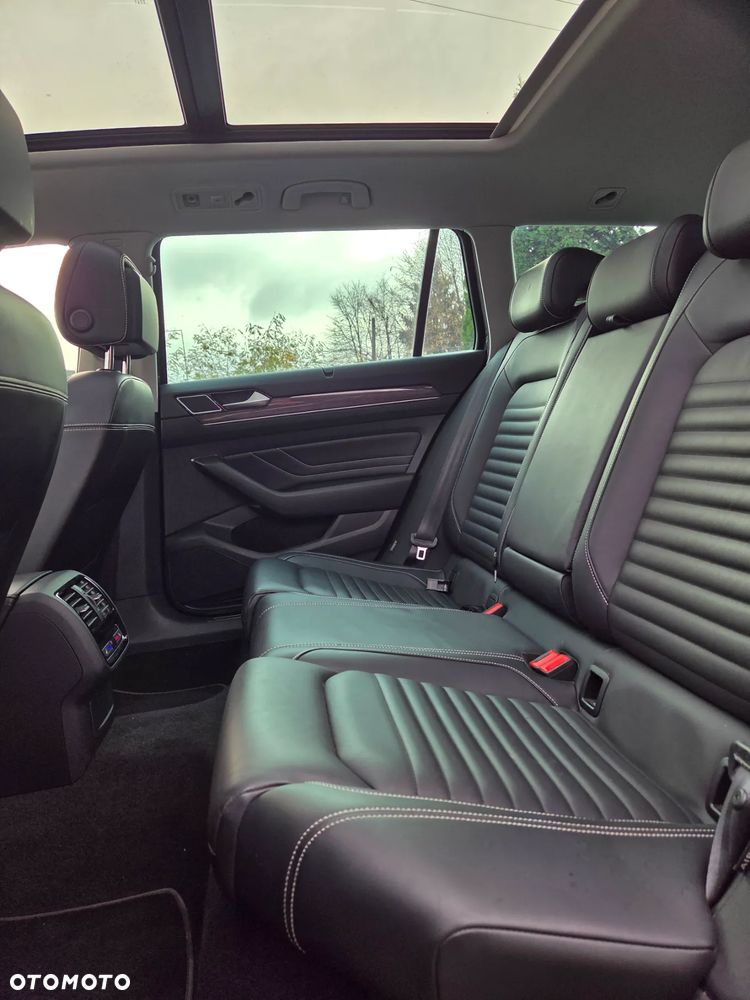 Volkswagen Passat 2.0 TDI Bi-Turbo BMT 4Mot Highline DSG - 19