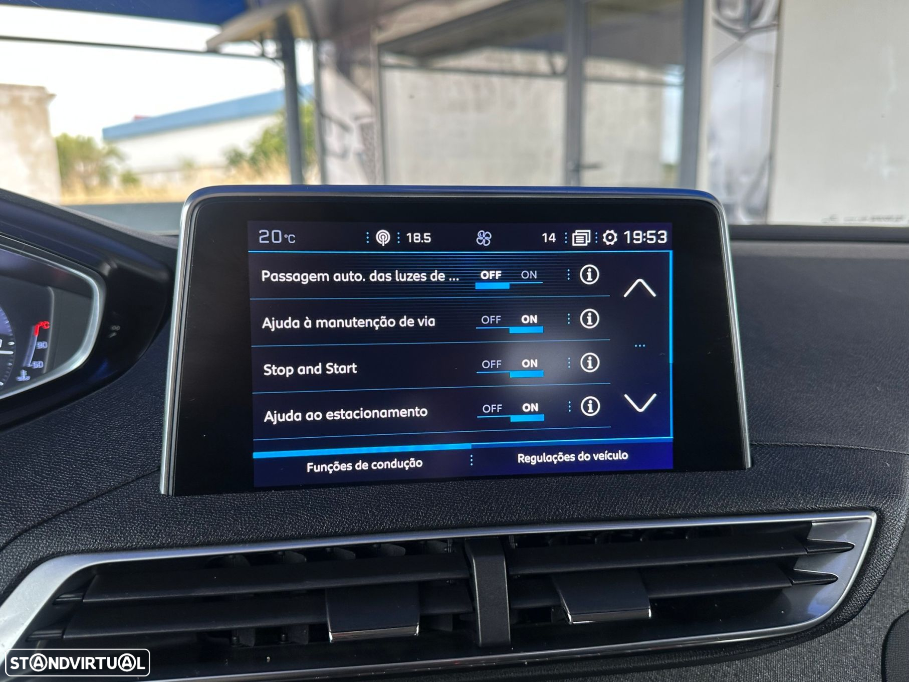 Peugeot 3008 1.6 BlueHDi Allure EAT6 - 29