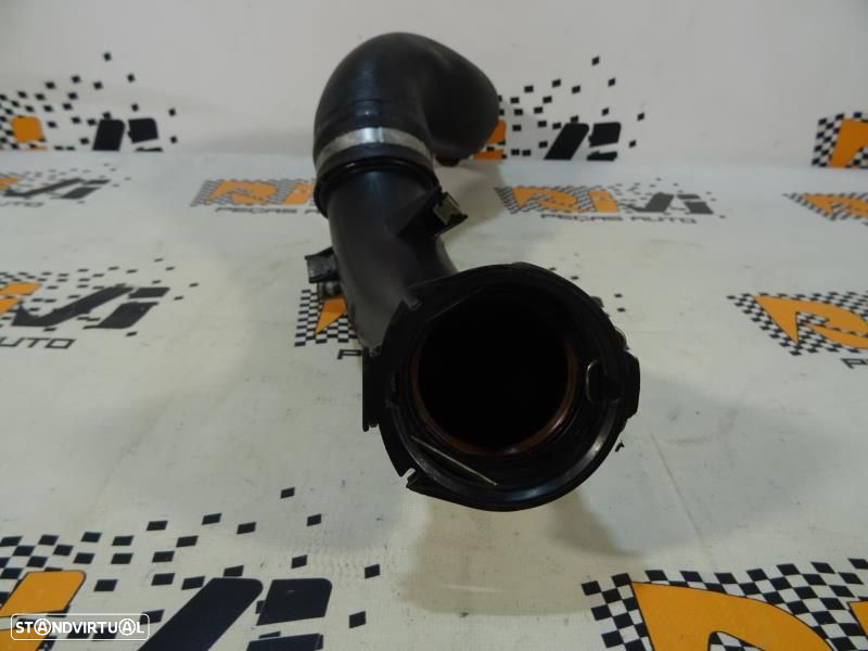 Tubo De Admissão Bmw 1 (F20)  15476810 / 7597587 04 / 7597587 04 - 5