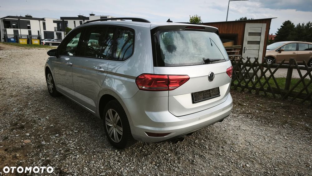 Volkswagen Touran 1.4 TSI BMT Comfortline DSG - 2