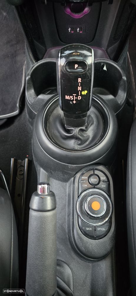 MINI 3 Portas Cooper Aut. - 22