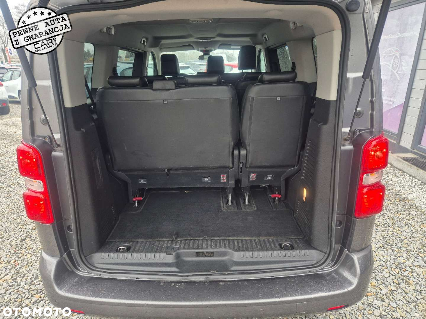 Peugeot Traveller - 20