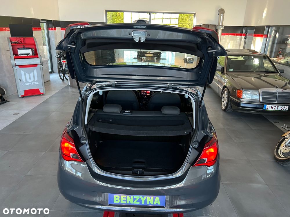 Opel Corsa 1.2 16V Cosmo - 19