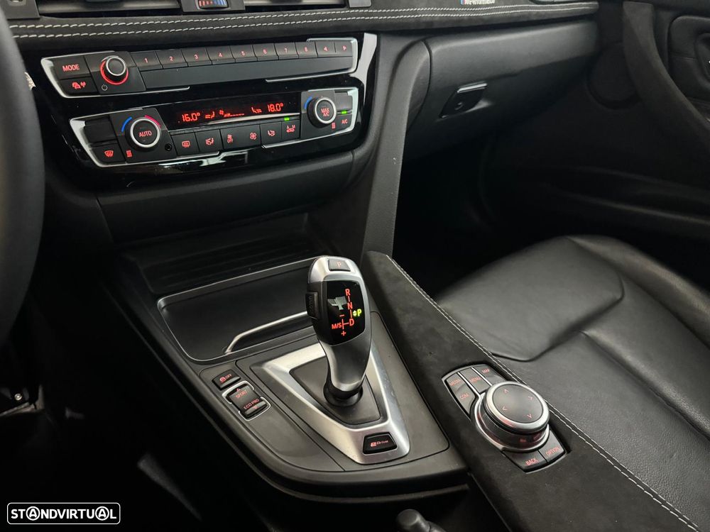 BMW 330 e iPerformance Pack M - 21