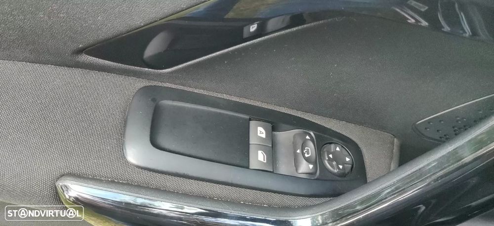 Peugeot 208 PureTech 82 Start & Stop Style - 24