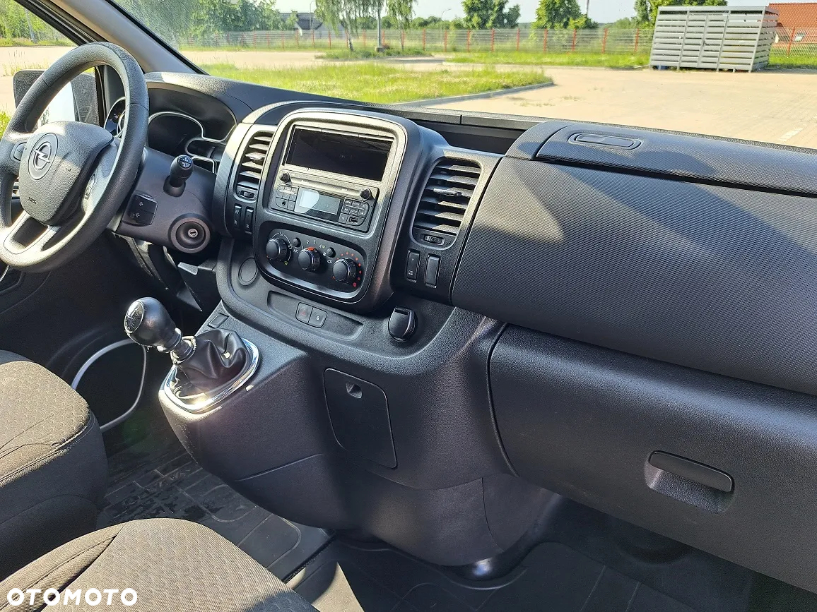 Opel Vivaro - 16