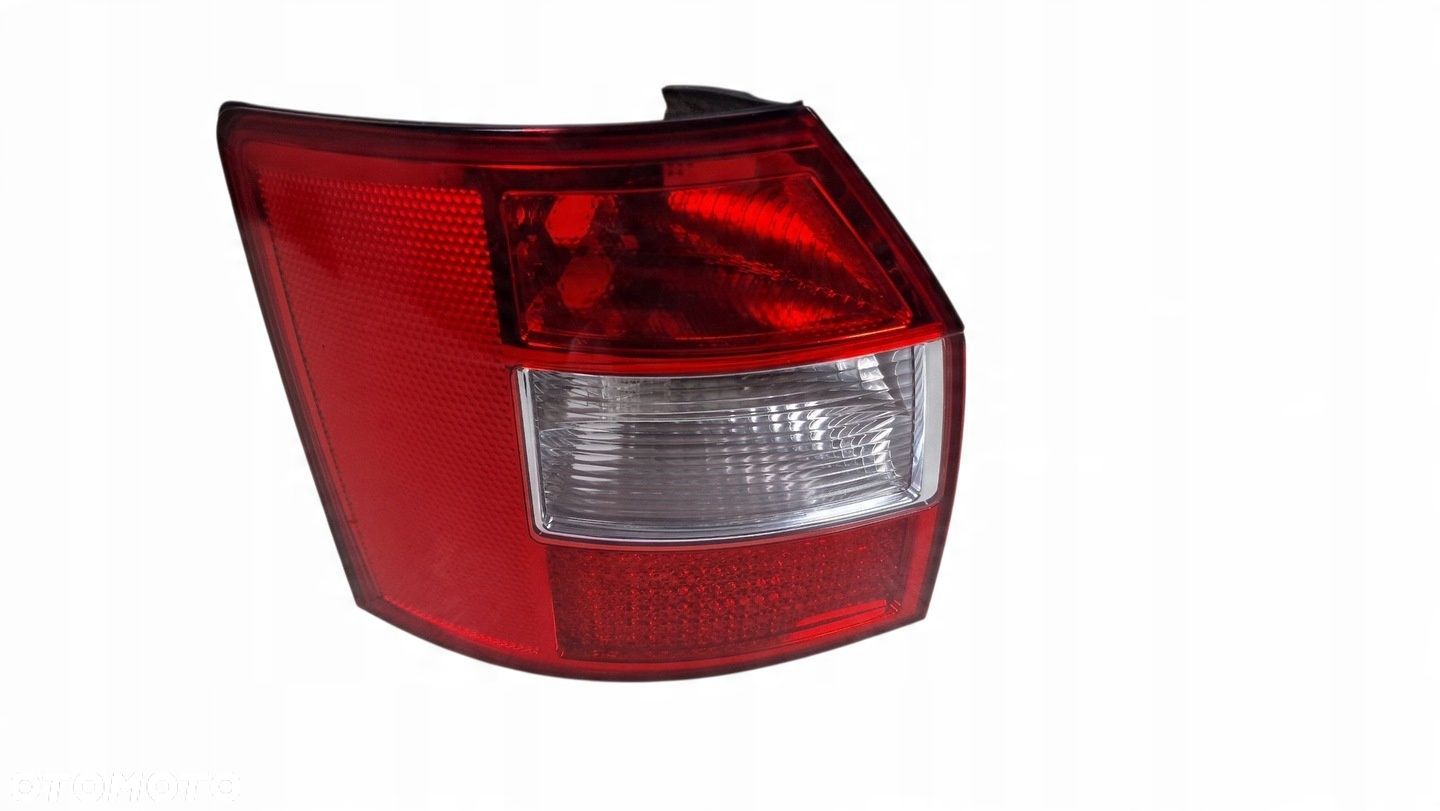 AUDI A4 B6 KOMBI LAMPA TYLNIA LEWA ORG. ŁADNA - 1