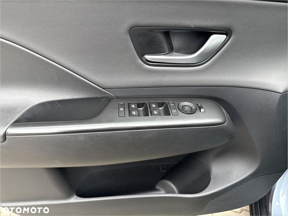 Hyundai Kona - 17