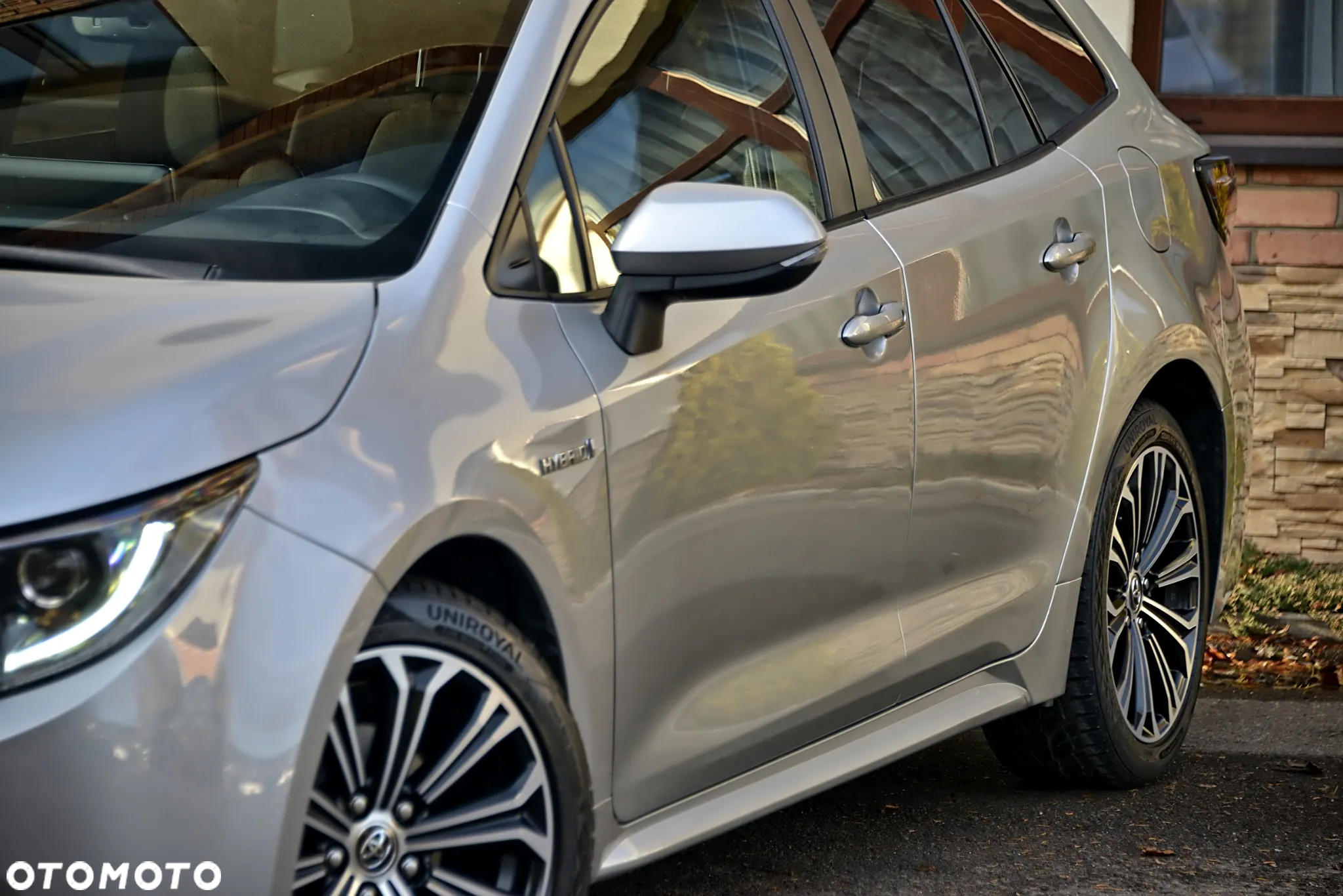 Toyota Corolla 1.8 Hybrid Touring Sports - 11