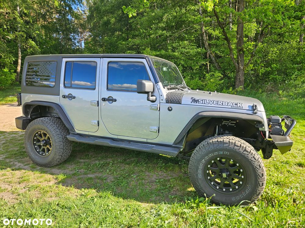 Jeep Wrangler 3.6 Unlim Sahara - 19