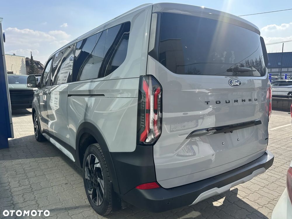 Ford Tourneo - 7